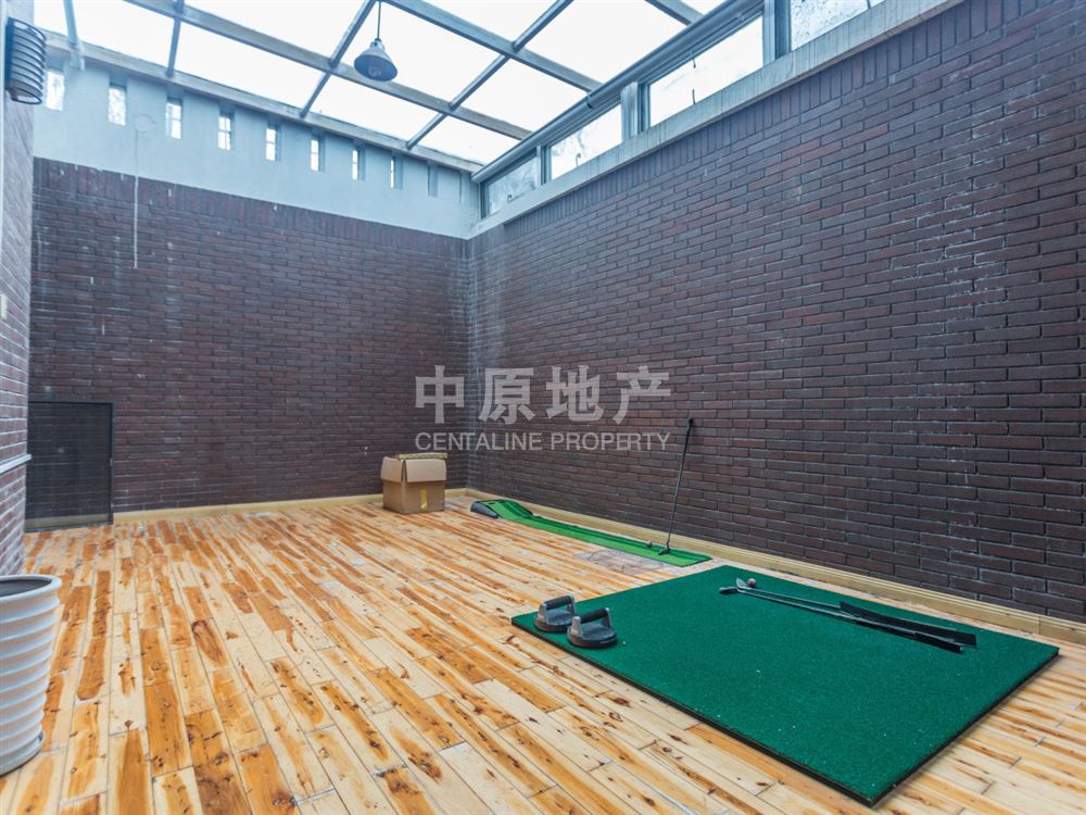 西山美庐 半山别墅 三面采光 带200平花园